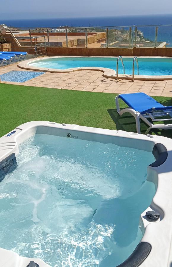 Villa Luxury 5 Star Violetta With Amazing Sea View, Jacuzzi And Heated Pool San Agustin (Gran Canaria)